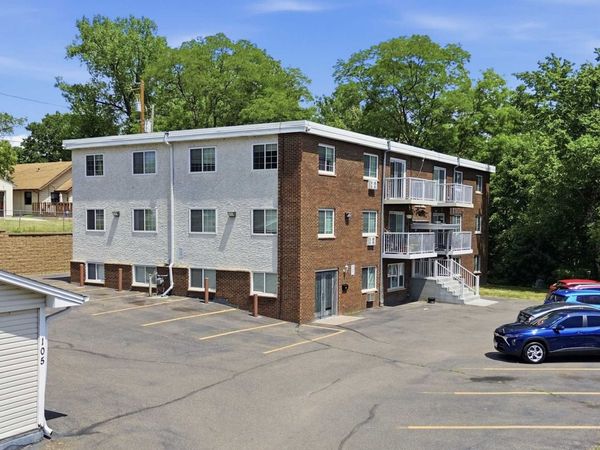 105 Park Street E, South Saint Paul, MN 55075