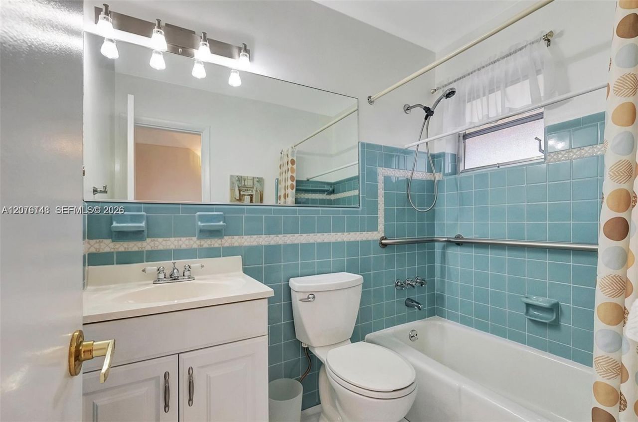 17001 NE 13th Ave , Unit 306, Miami, FL 33162 Photo