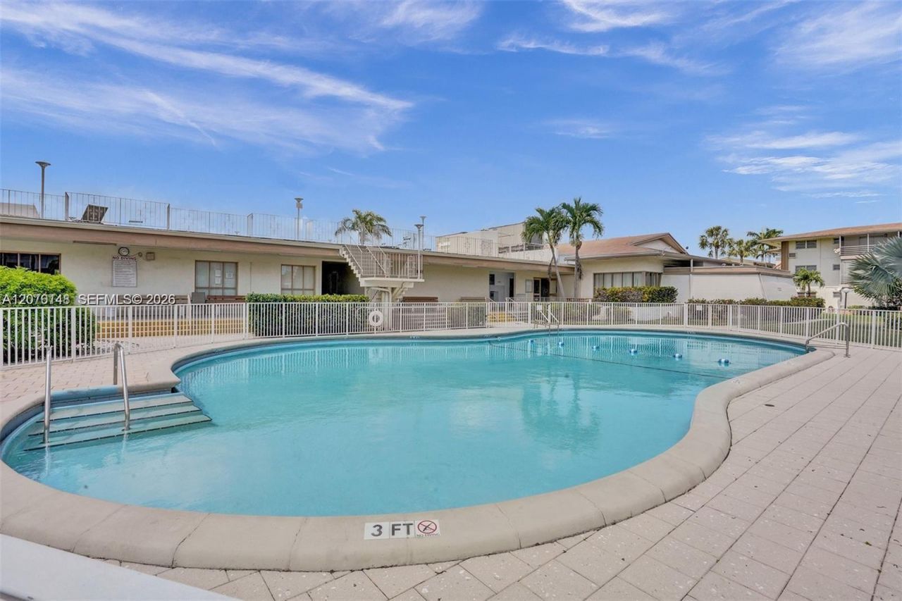 17001 NE 13th Ave , Unit 306, Miami, FL 33162 Photo