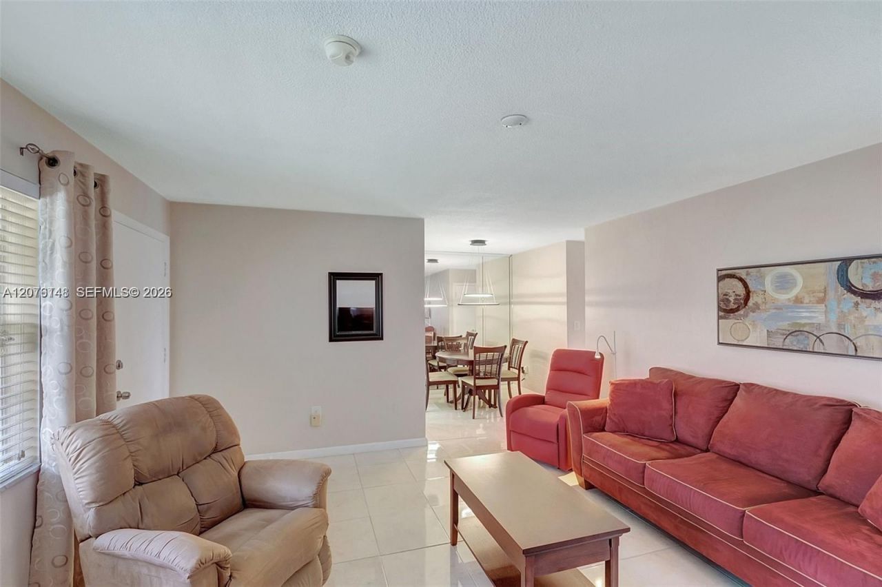 17001 NE 13th Ave , Unit 306, Miami, FL 33162 Photo