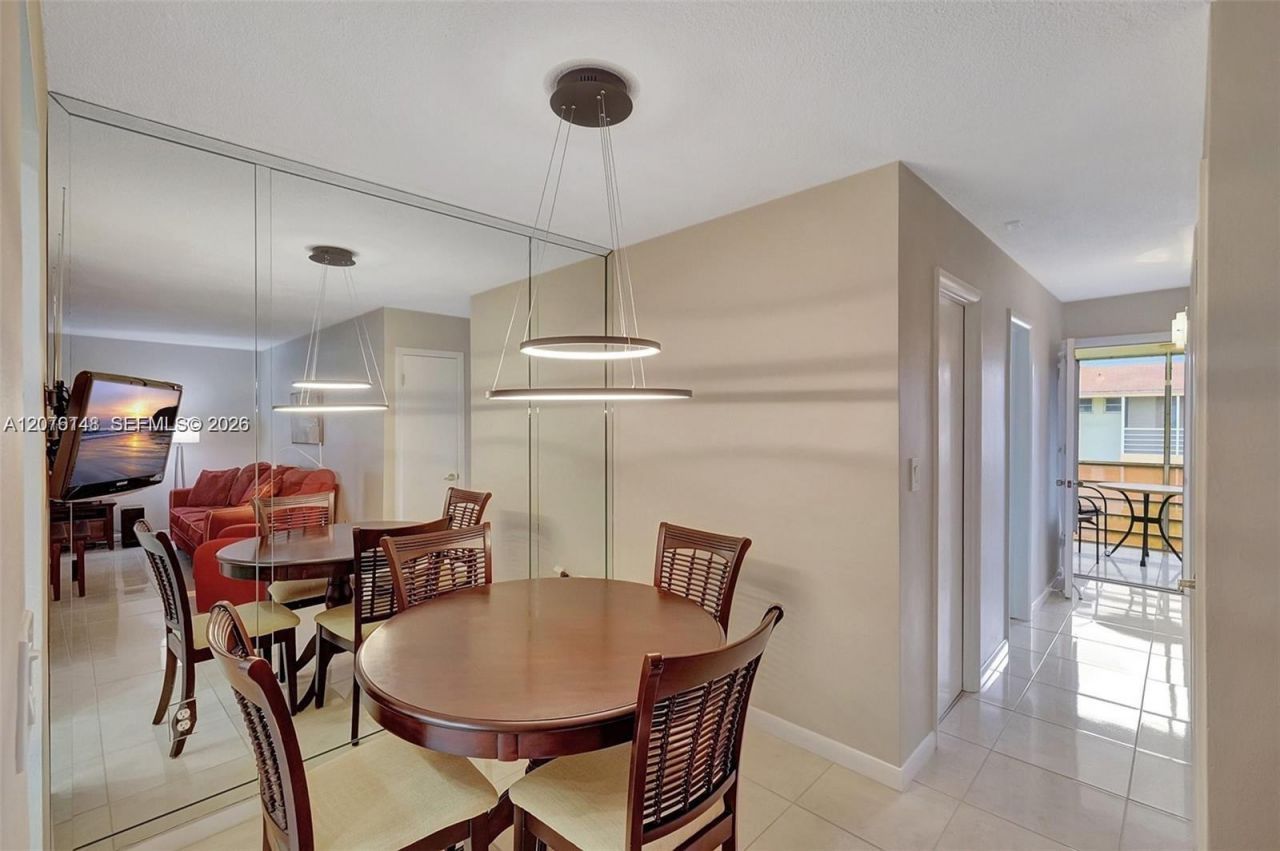 17001 NE 13th Ave , Unit 306, Miami, FL 33162 Photo