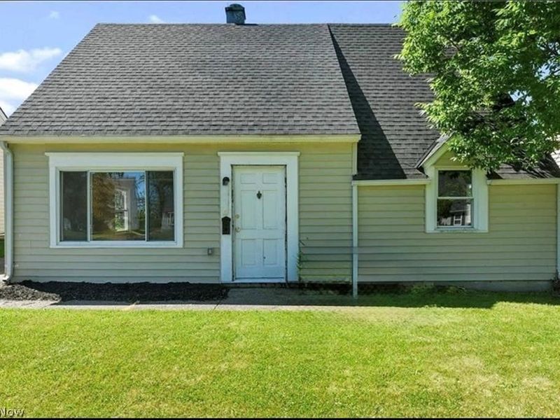 20216 Butternut Lane, Warrensville Heights, OH 44128 Photo 1