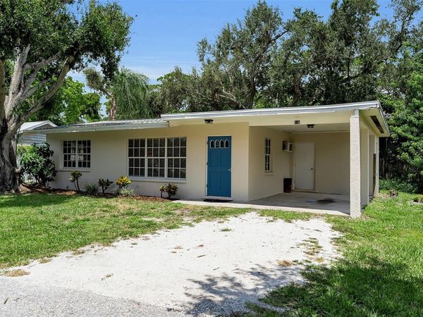 516 LAUREL ROAD W, NOKOMIS, FL 34275