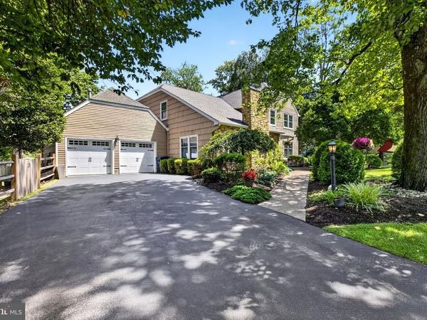 2 MARK CERMELE COURT, LAWRENCE, NJ 08648