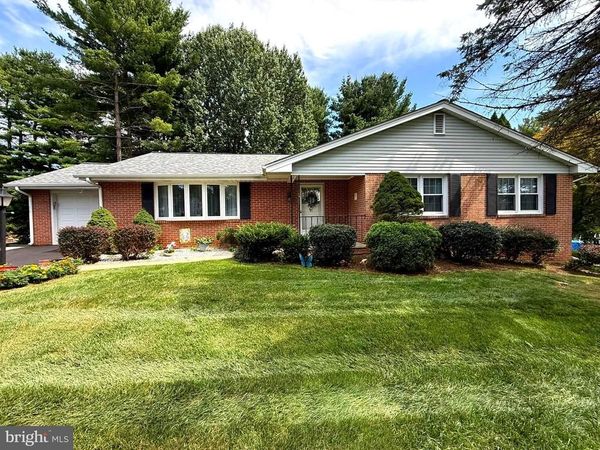 703 FAIRFIELD AVENUE, WESTMINSTER, MD 21157