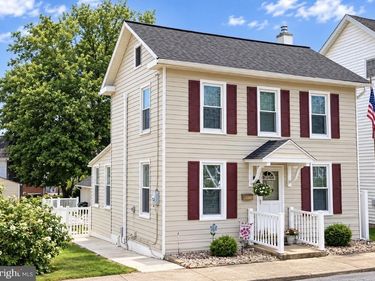 185 MARKET STREET, HIGHSPIRE, PA 17034