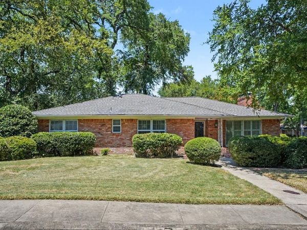 241 Shockley Avenue, DeSoto, TX 75115