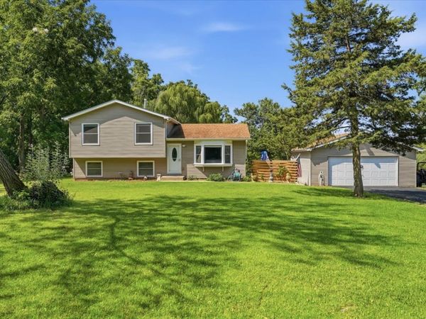 37348 N Illinois Route 83 , Lake Villa, IL 60046