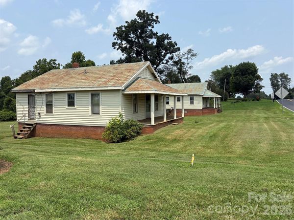 1306 Salem Road , Morganton, NC 28655