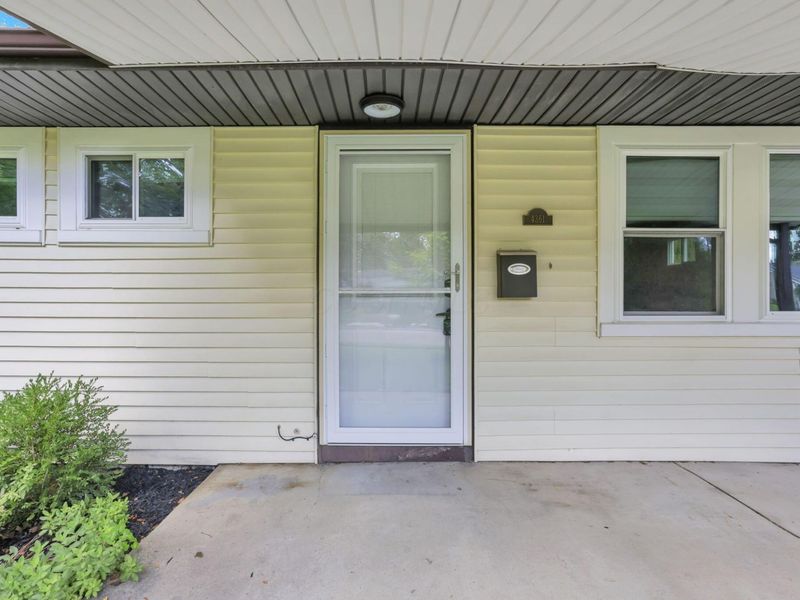 4361 Kerr Drive , Hilliard, OH 43026 Photo 3