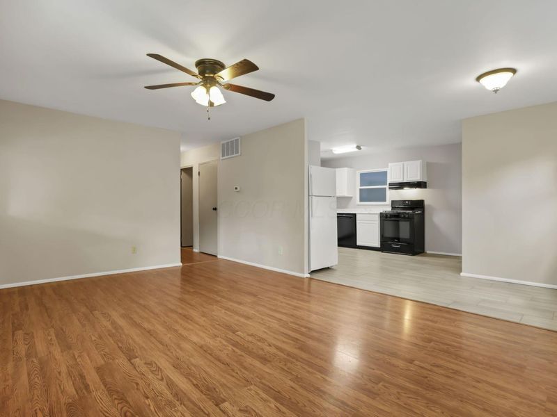 4361 Kerr Drive , Hilliard, OH 43026 Photo 7