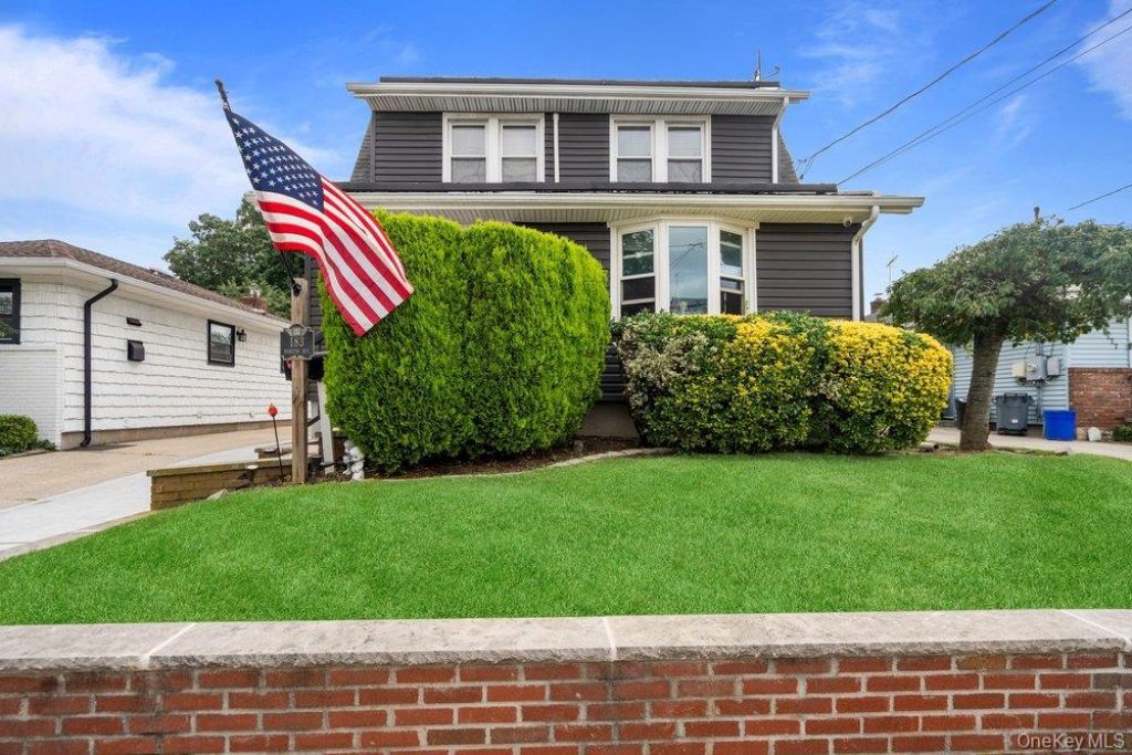 183 Horton Avenue, Valley Stream, NY 11581 Main Photo