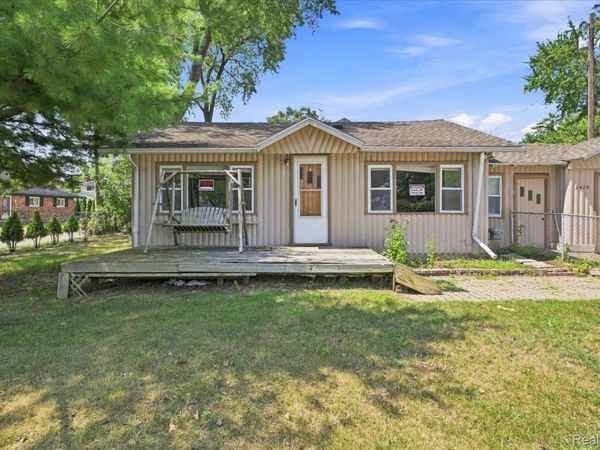 2428 Circle Drive , West Bloomfield Township, Mi 48324