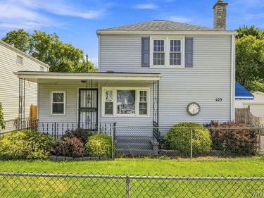423 76th Street, Niagara Falls, NY 14304