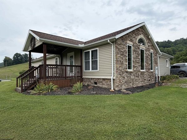 19 Parley Lane, Buckhannon, WV 26201