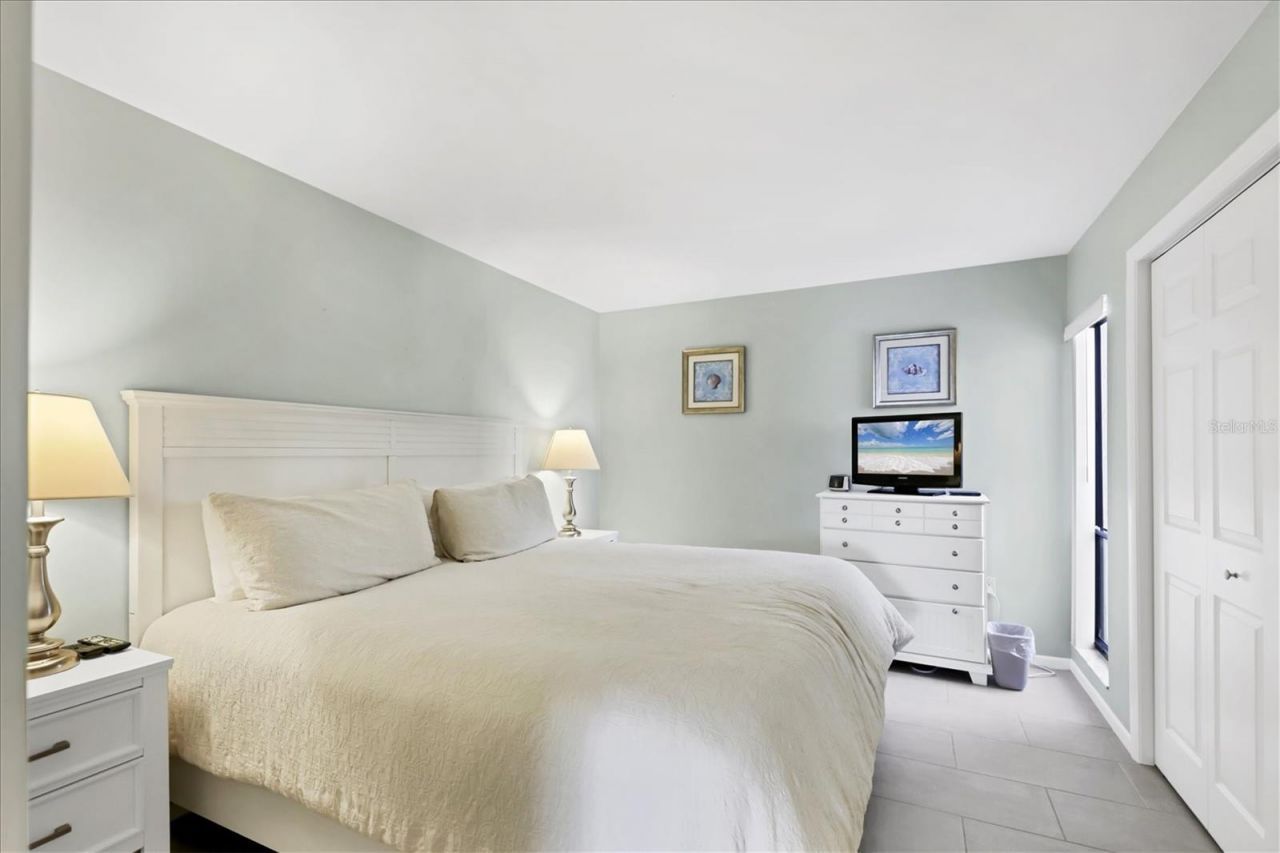 1900 Cove II Place, Unit 127, Sarasota, FL 34242 Photo