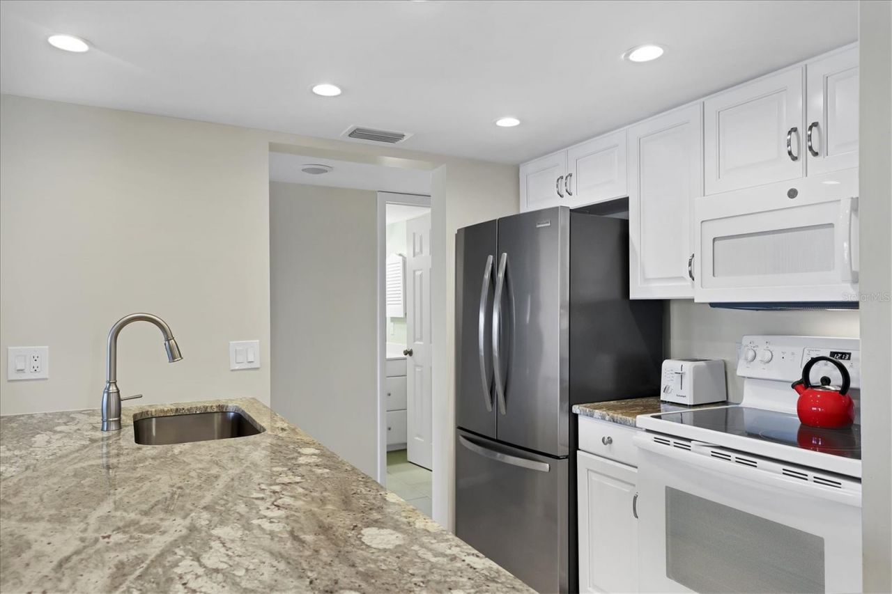 1900 Cove II Place, Unit 127, Sarasota, FL 34242 Photo