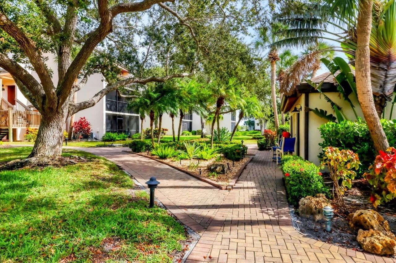 1900 Cove II Place, Unit 127, Sarasota, FL 34242 Photo