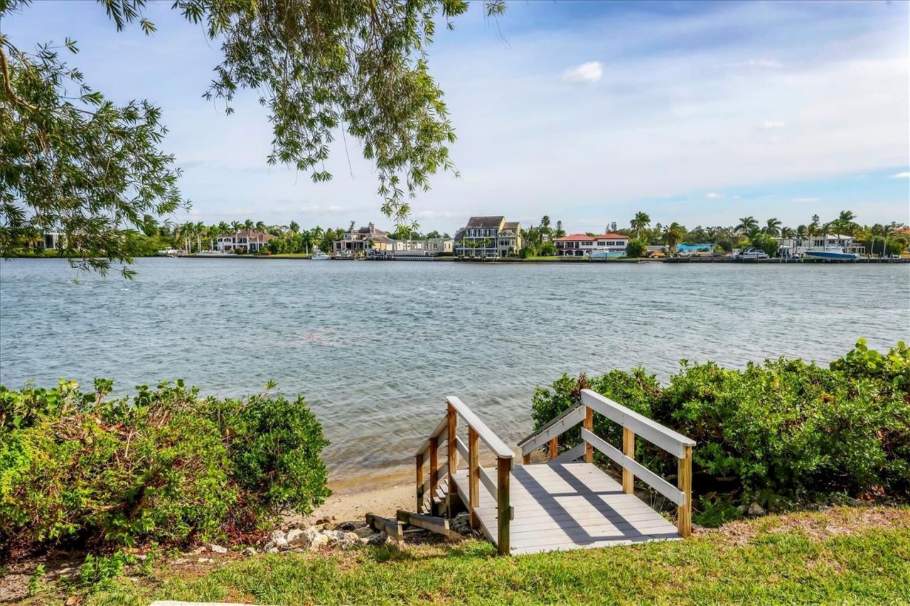 1900 Cove II Place, Unit 127, Sarasota, FL 34242 Photo