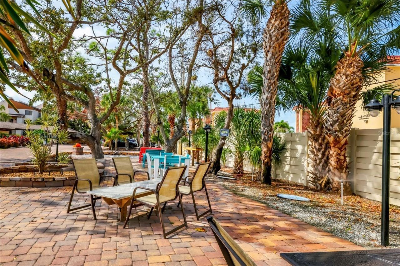 1900 Cove II Place, Unit 127, Sarasota, FL 34242 Photo