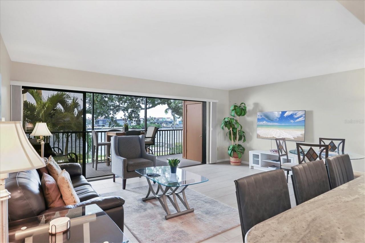 1900 Cove II Place, Unit 127, Sarasota, FL 34242 Photo