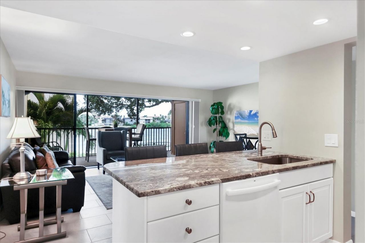 1900 Cove II Place, Unit 127, Sarasota, FL 34242 Photo