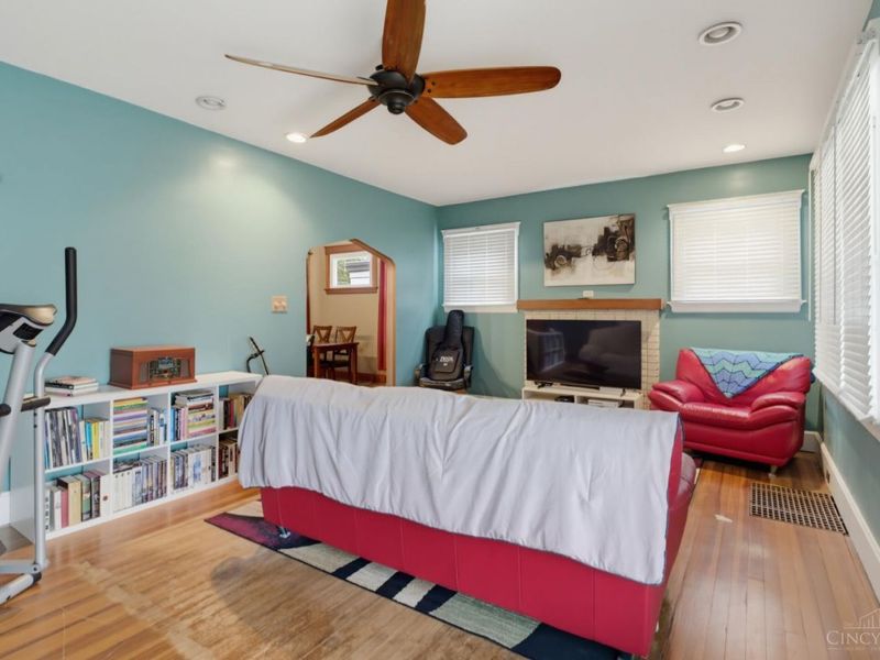 3918 Delmar Avenue, Cheviot, OH 45211 Photo 6