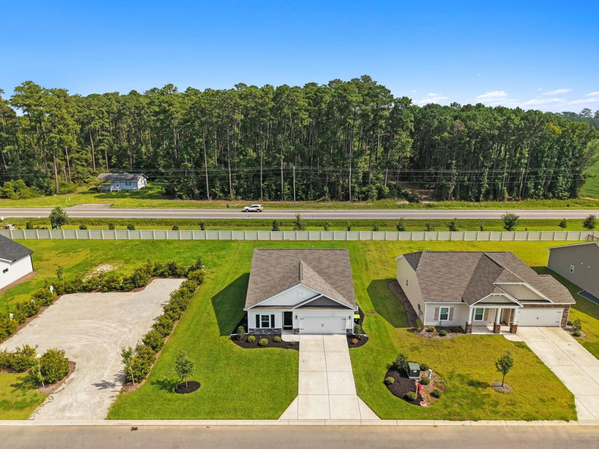 115 Avery Woods Dr. Photo 40