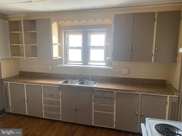 523 WALNUT STREET , LEBANON, PA 17042