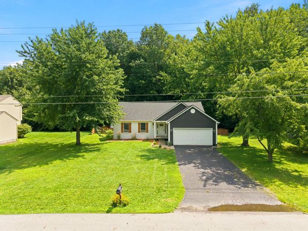 9825 Lynns Road , Etna, OH 43062