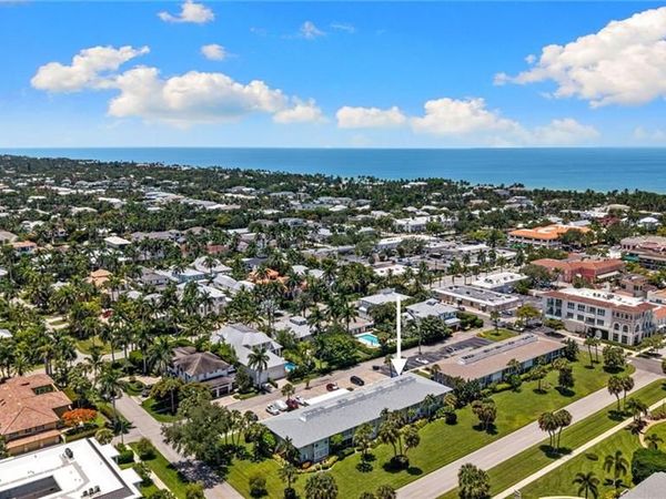 468 12th AVE S, Unit 468, NAPLES, FL 34102