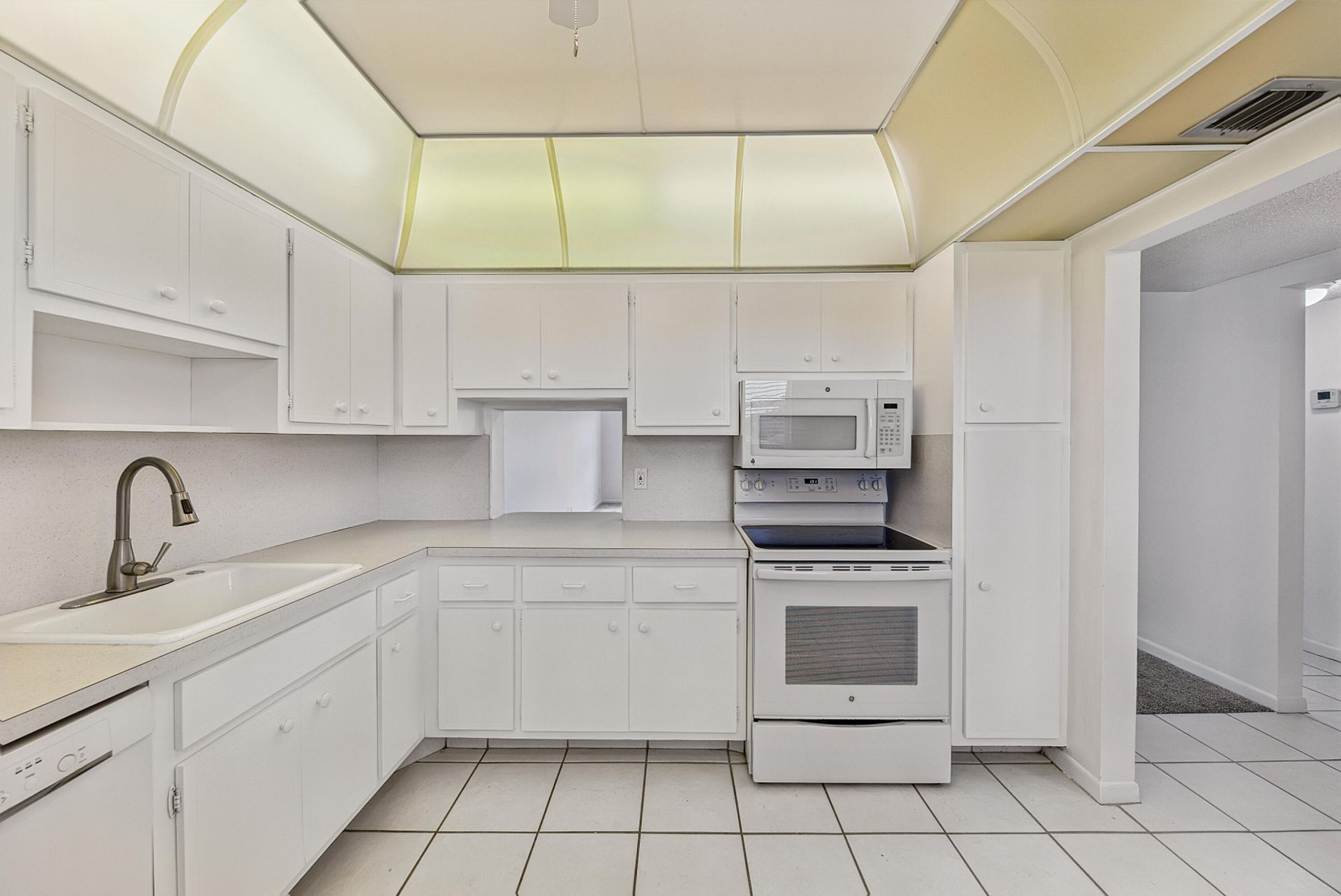 6731 Cypress Road, Unit 402, Plantation, FL 33317 Photo