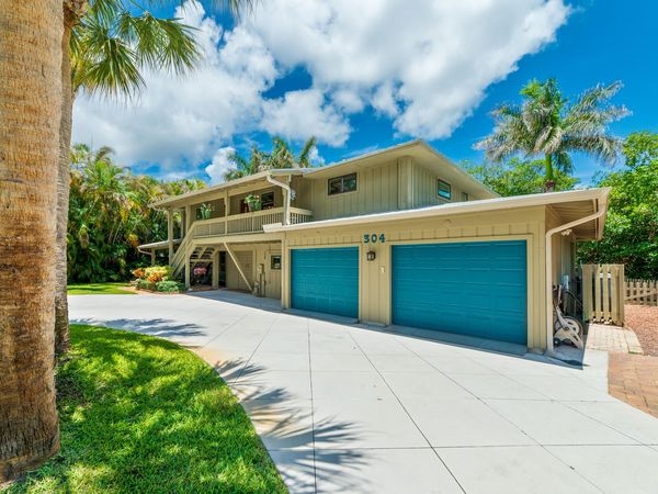 304 SW INDIAN GROVES Drive, Stuart, FL 34994