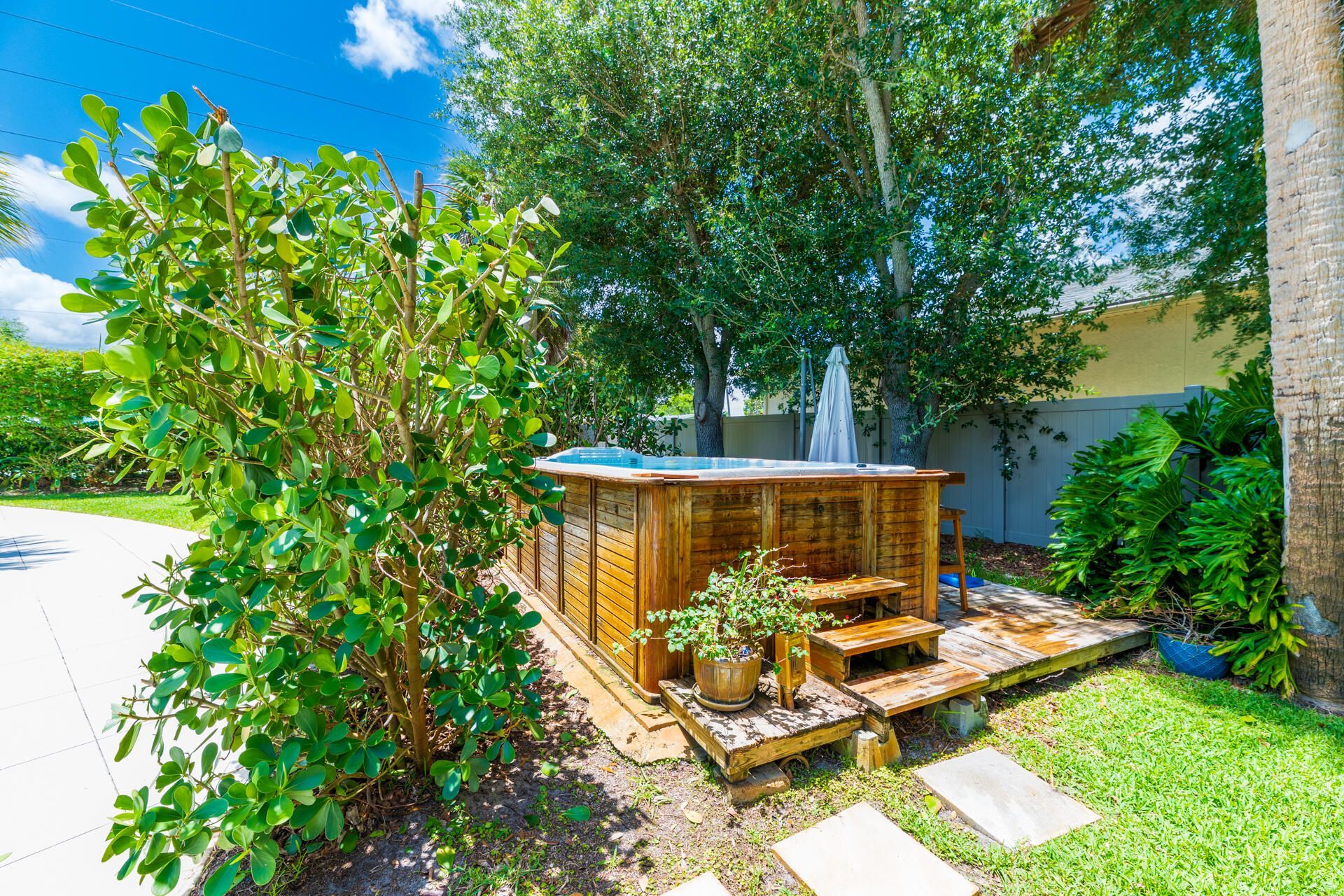 304 SW Indian Groves Drive, Stuart, FL 34994 Photo
