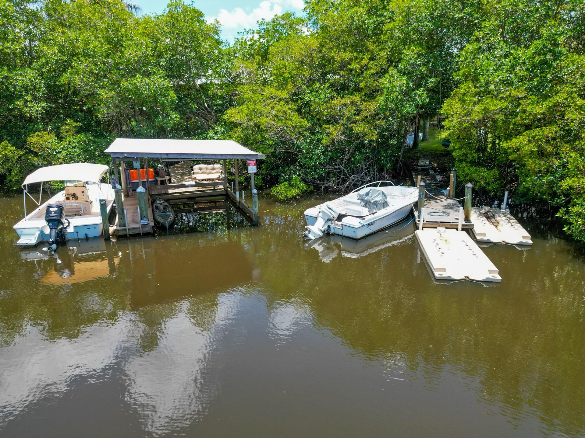 304 SW Indian Groves Drive, Stuart, FL 34994 Photo