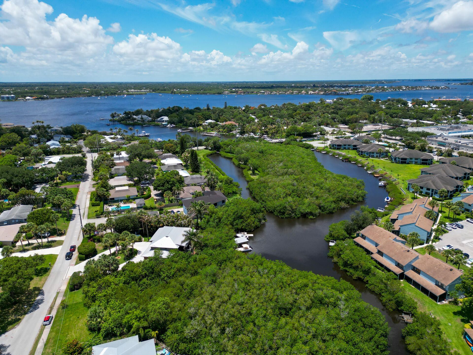 304 SW Indian Groves Drive, Stuart, FL 34994 Photo