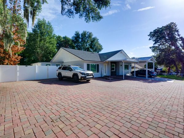 1915 E LAKE Drive, Casselberry, FL 32707