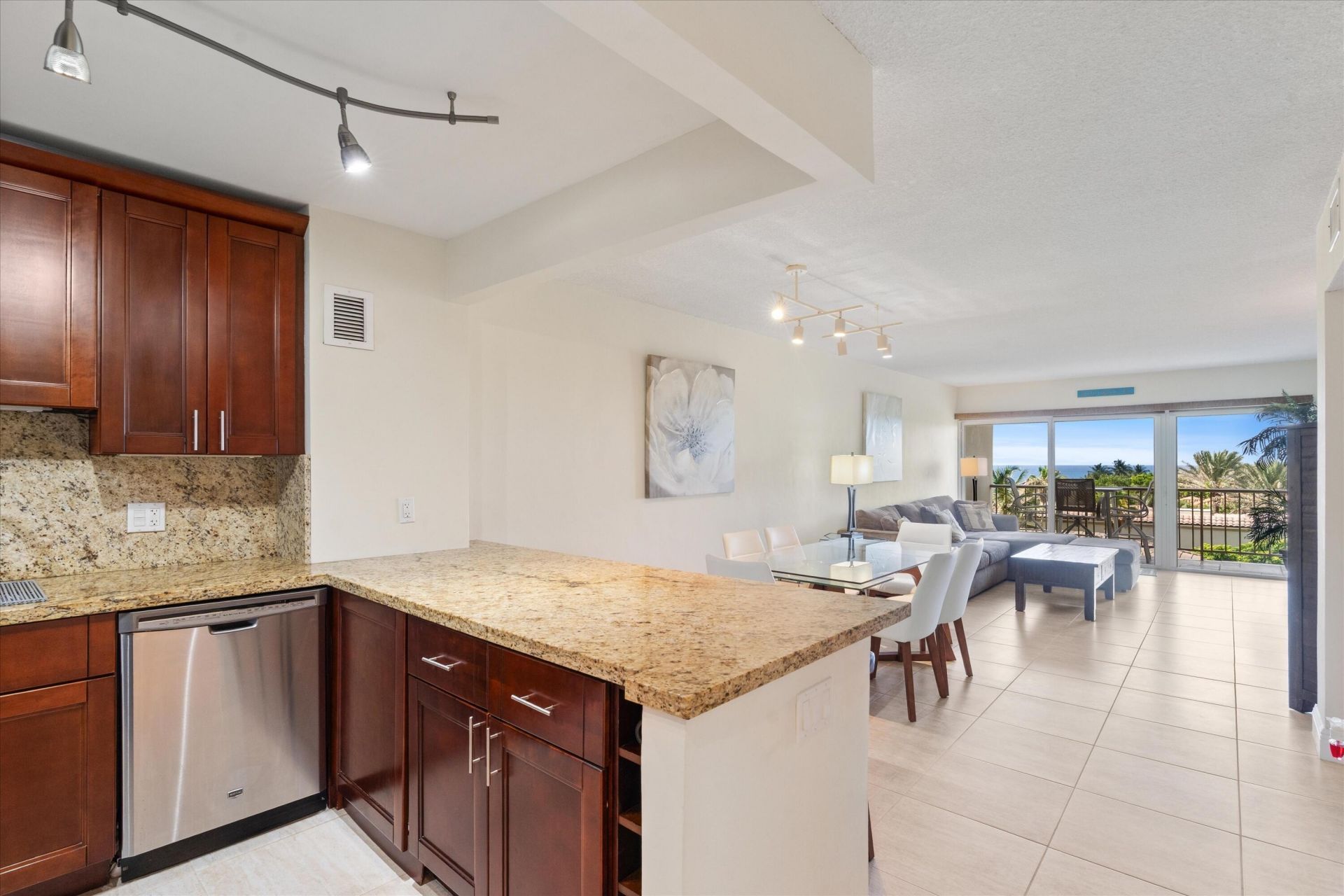1021 Hillsboro Mile, Unit 504, Hillsboro Beach, FL 33062 Photo
