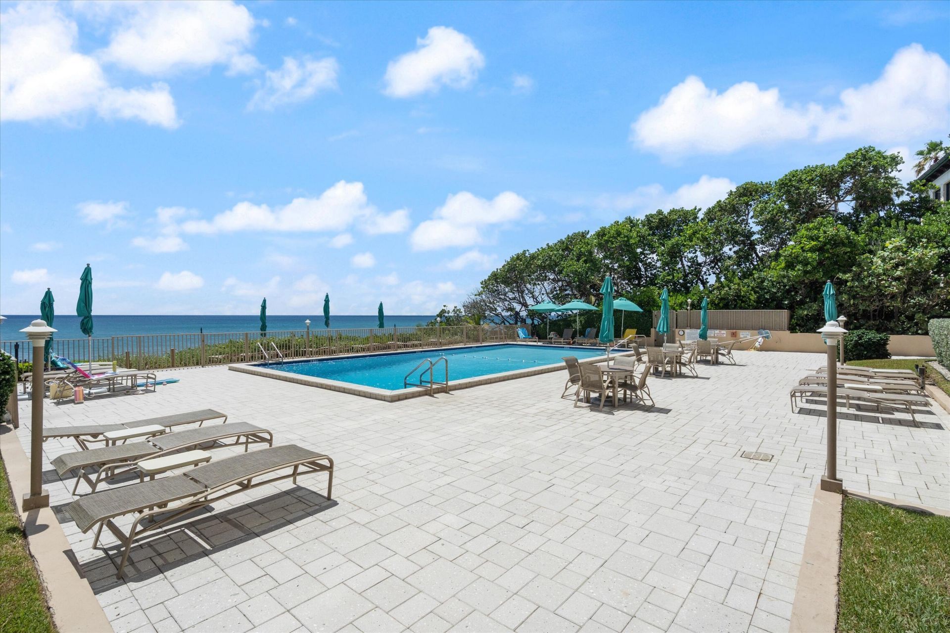 1021 Hillsboro Mile, Unit 504, Hillsboro Beach, FL 33062 Photo