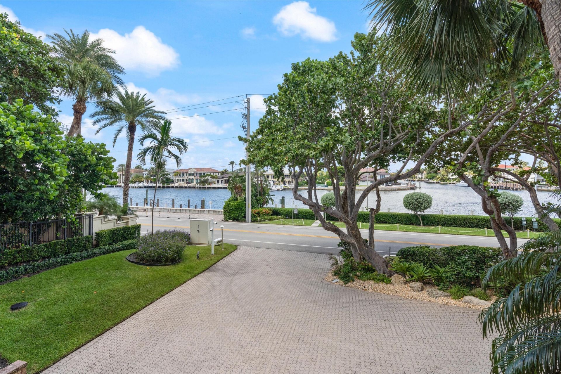 1021 Hillsboro Mile, Unit 504, Hillsboro Beach, FL 33062 Photo