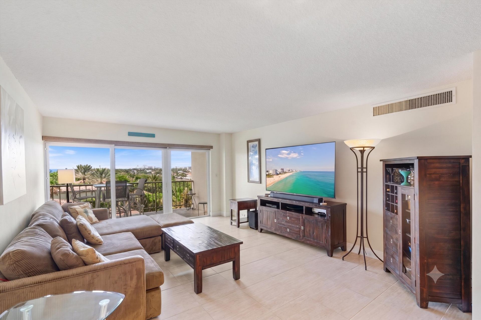 1021 Hillsboro Mile, Unit 504, Hillsboro Beach, FL 33062 Photo