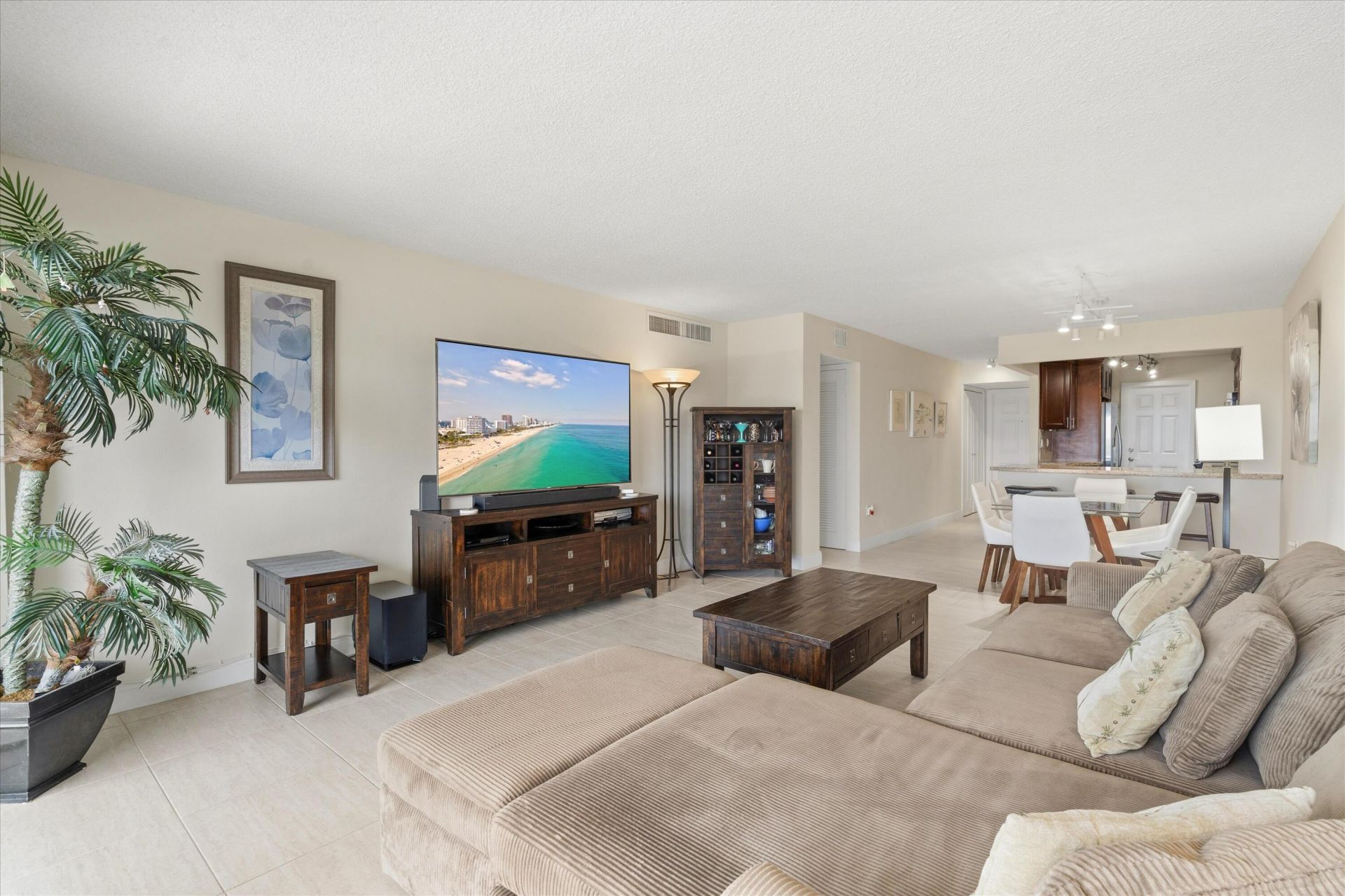1021 Hillsboro Mile, Unit 504, Hillsboro Beach, FL 33062 Photo