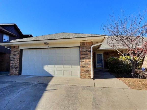 316 Town Park Road, Norman, OK 73072