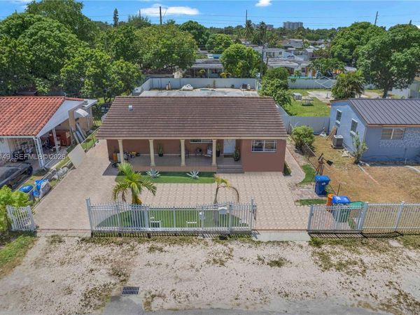 3030 NW 90th St , Miami, FL 33147