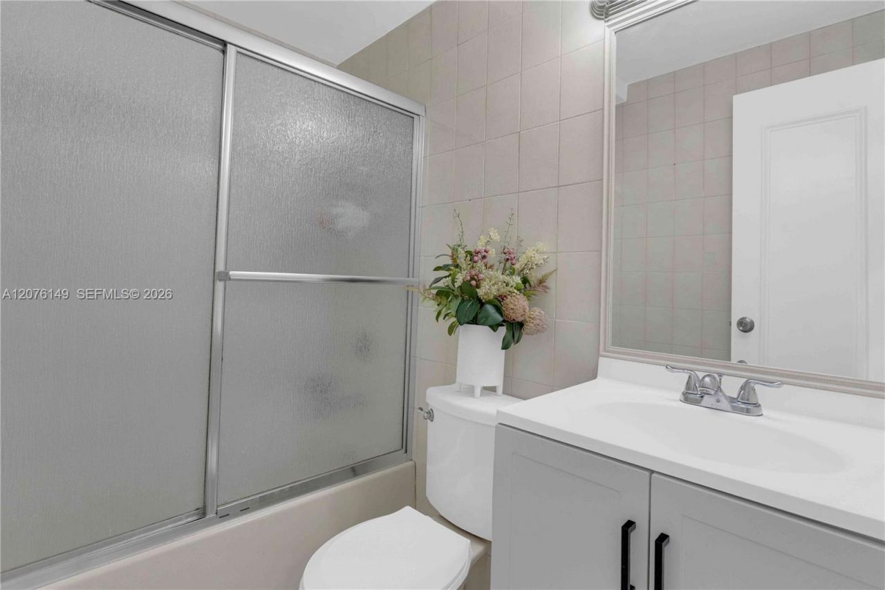 3030 NW 90th St , Miami, FL 33147 Photo