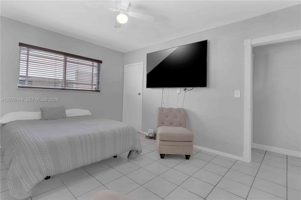 3030 NW 90th St , Miami, FL 33147 Photo