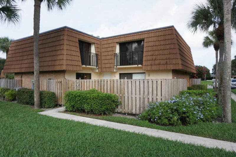 102 Heritage Way, West Palm Beach, FL 33407 Main Photo