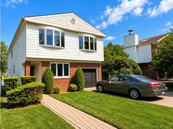 404 Edgegrove Avenue , Staten Island, NY 10312