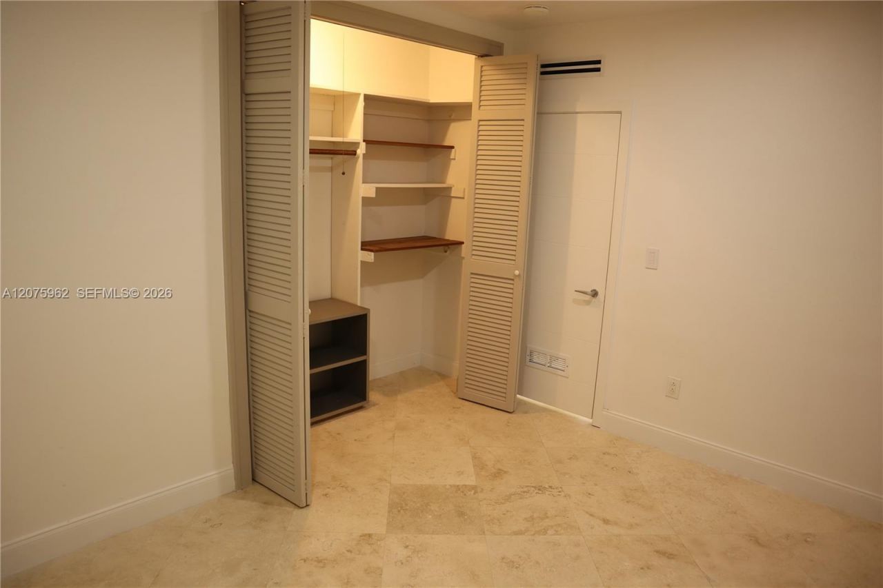 13105 Ixora Ct, Unit 112, North Miami, FL 33181 Photo