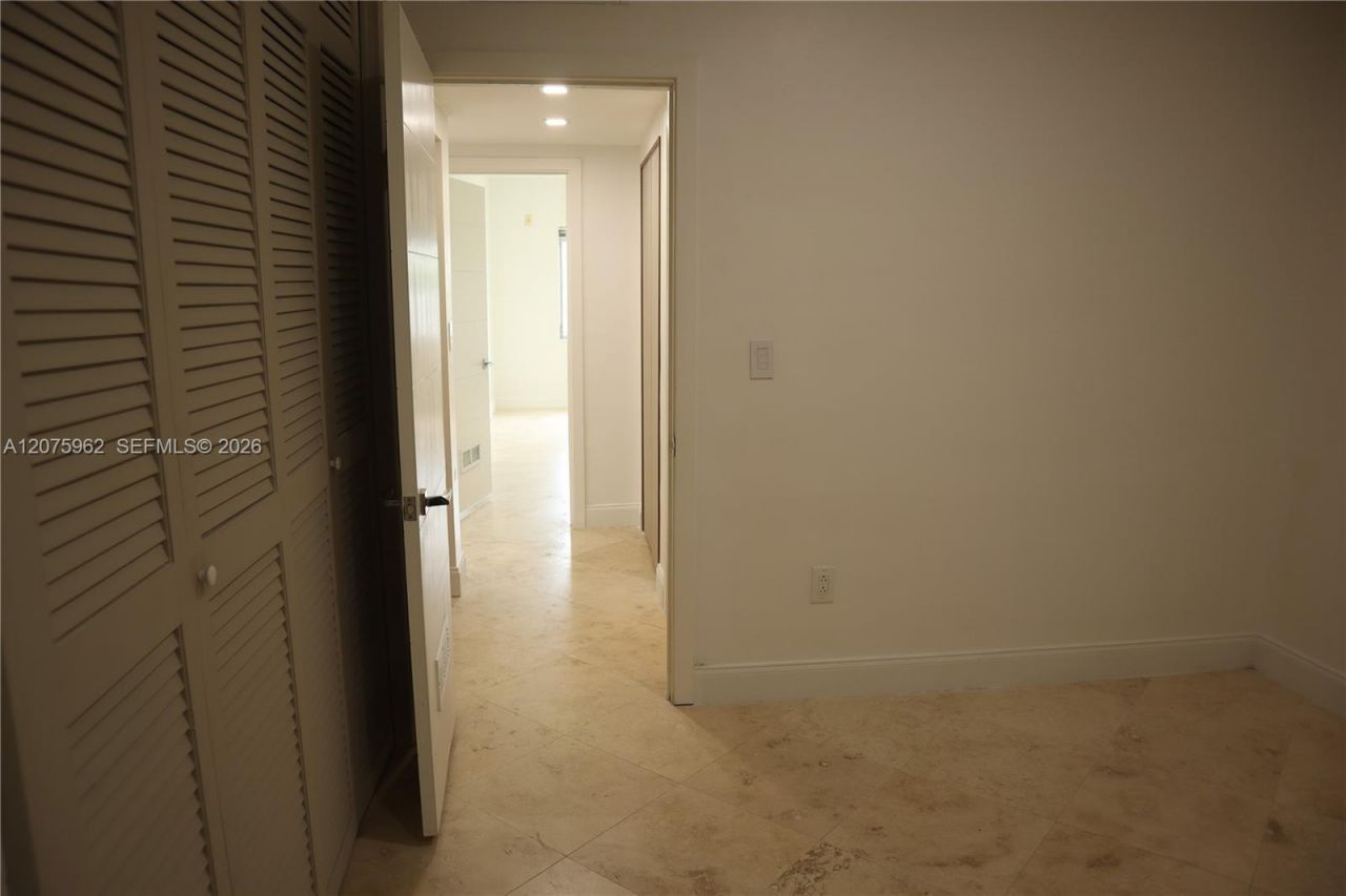 13105 Ixora Ct, Unit 112, North Miami, FL 33181 Photo